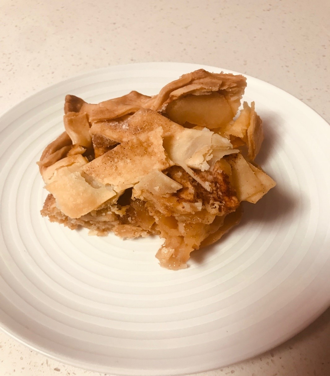 Apple pie ready to serve 