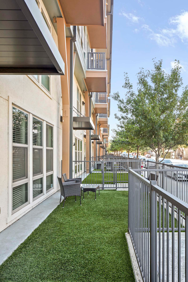Flats townhome private yard at Camden Greenville
