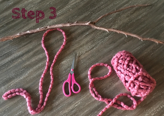 Simple DIY Yarn Hanging Step 3