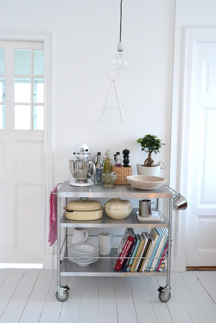 10 Household Item Swaps to Declutter Your Apartment