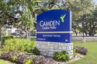 Front entry sign at Camden Cedar Hills