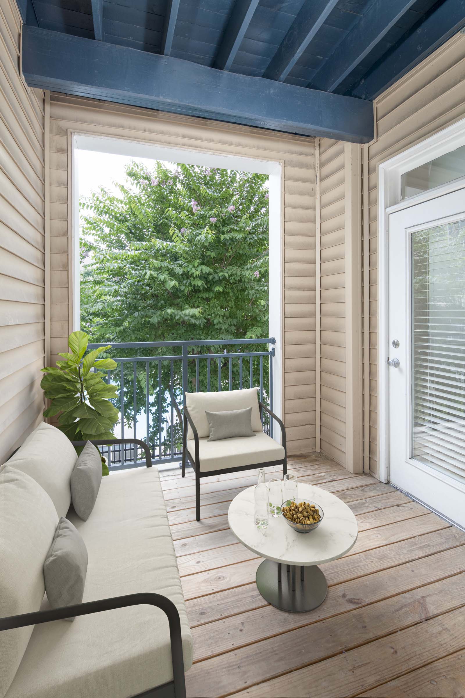 Private balcony at Camden Monument Place apartments in Fairfax, VA