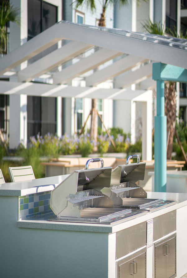 Camden Clearwater apartments outdoor bbq grills