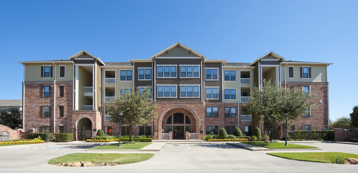 26947365-28-camden-heights-houston-texas-apartments-one-two-and-three-bedroom-pet-friendly-apartments-2_0.jpg