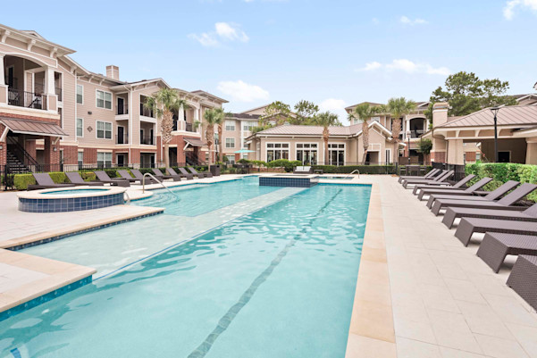 Resort-style Pool at Camden Grand Harbor Apartments in Katy, TX