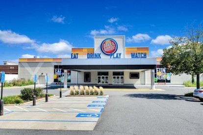 Dave & Busters Restaurant and Play Nearby