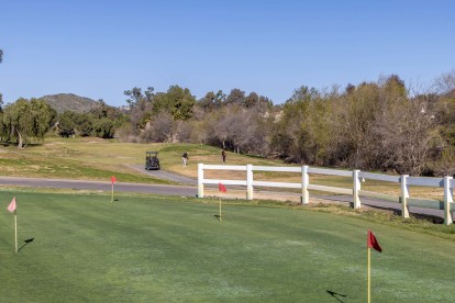 camden vineyards apartments murrieta ca nearby golf course and parks