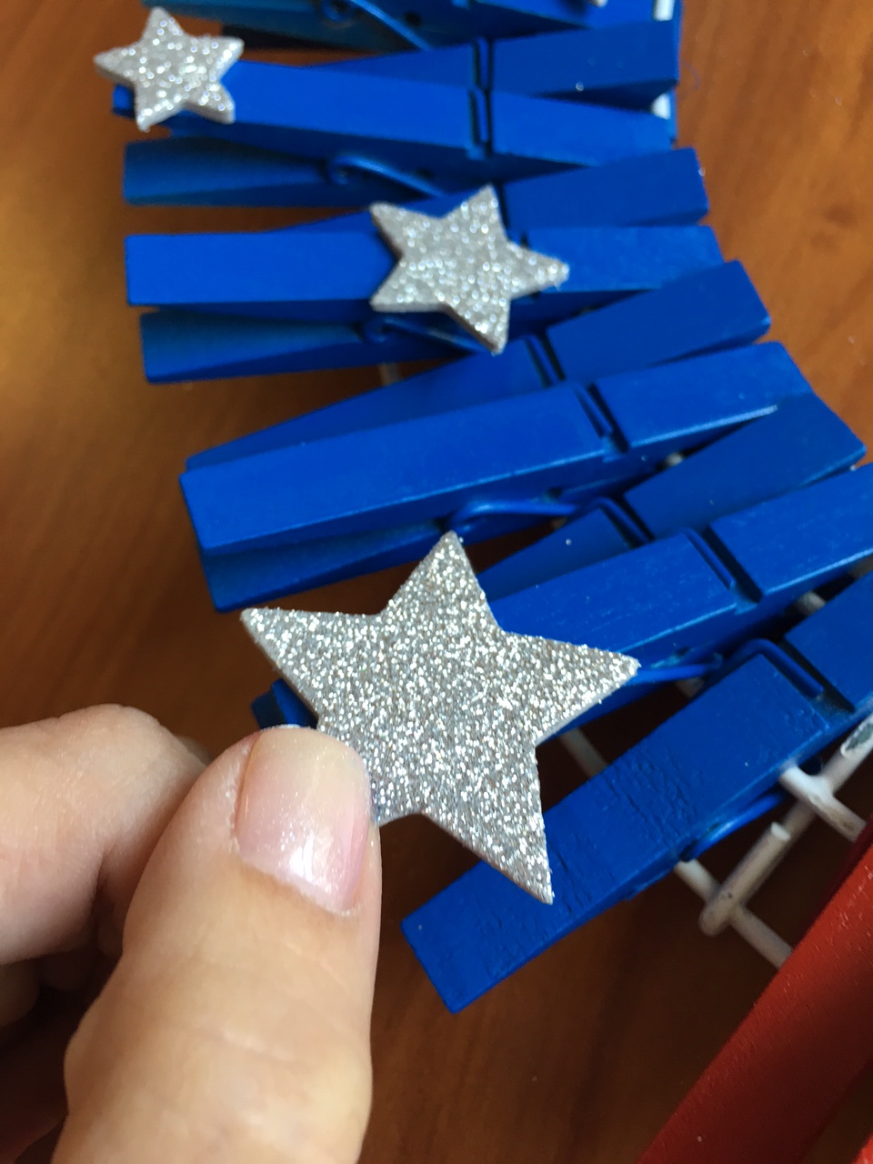 DIY Easy Patriotic Clothespin Flag Wreath Attach Stickers