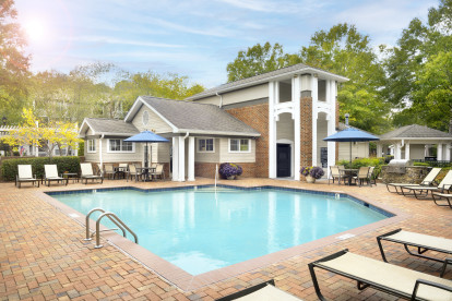 Pool 2 at Camden Lake Pine apartments located in Raleigh, NC. 