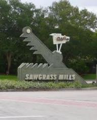 VLOG- BROWSE WITH ME AT SAWGRASS MILLS OUTLET