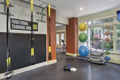 Expansive strength training zone