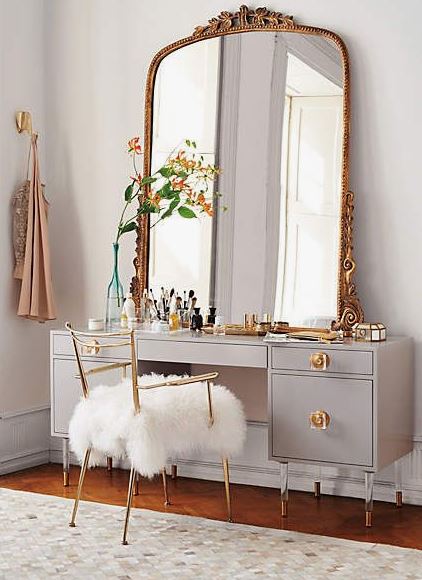 27510653-primrose_mirror.jpg