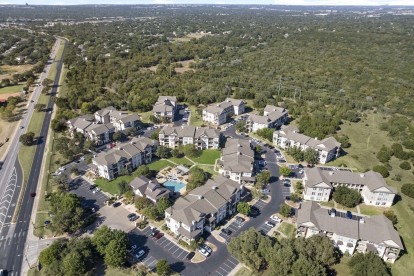 Aerial view of Camden Cedar Hills on Slaughter Lane