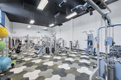 24/7 Fitness Center with Cardio and Strength Training at Camden Fair Lakes in Fairfax, Virginia  