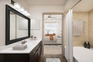 Camden Aventura Apartments in Aventura Florida En-Suite Bathroom