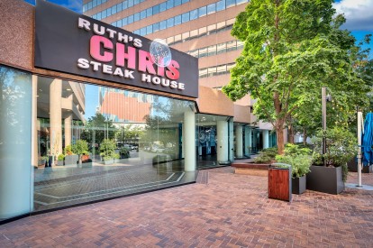 Ruth's Chris Steak House Near Camden Potomac Yard