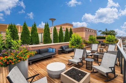Rooftop outdoor lounge firepit