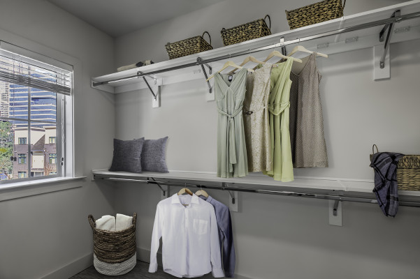 Townhomes with Walk-In Closets