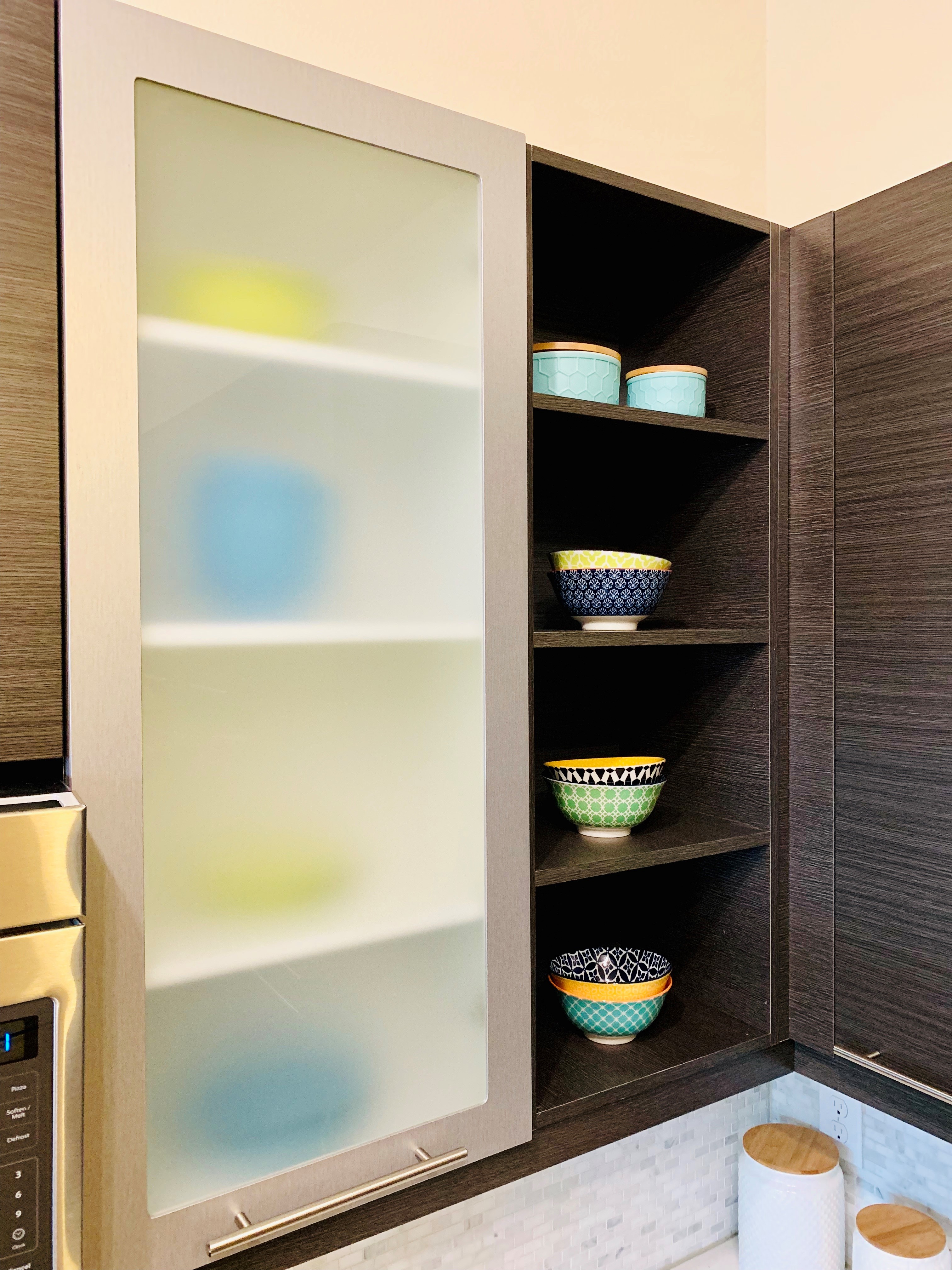 Plate Aesthetics in Camden Cabinets