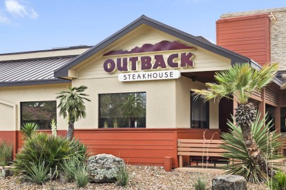 Outback Steakhouse nearby Camden Stonebridge Apartments in Houston, TX