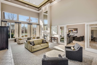 Lobby with ample seating