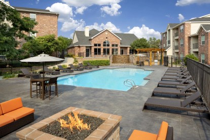 Swimming pool outdoor fire pit