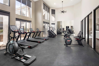 camden copper square apartments phoenix az fitness center