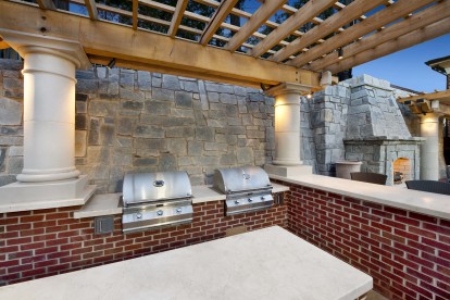 Barbeques and outdoor kitchen