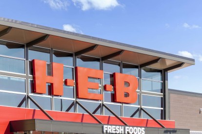 HEB grocery store close to Camden Huntingdon