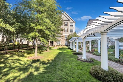 Gazebo and courtyard at Camden Fallsgrove