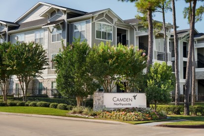 Entrance of Camden Northpointe Apartments in Tomball, TX