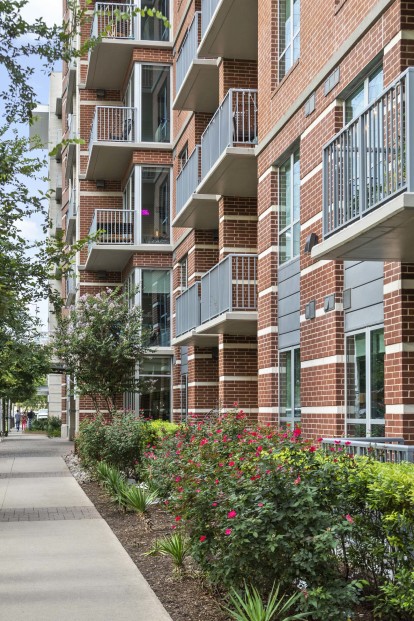 Apartments Near Rainey Street Austin