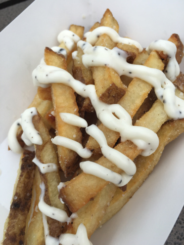 26947230-busch-gardens-food-and-wine-truffle-fries.jpg