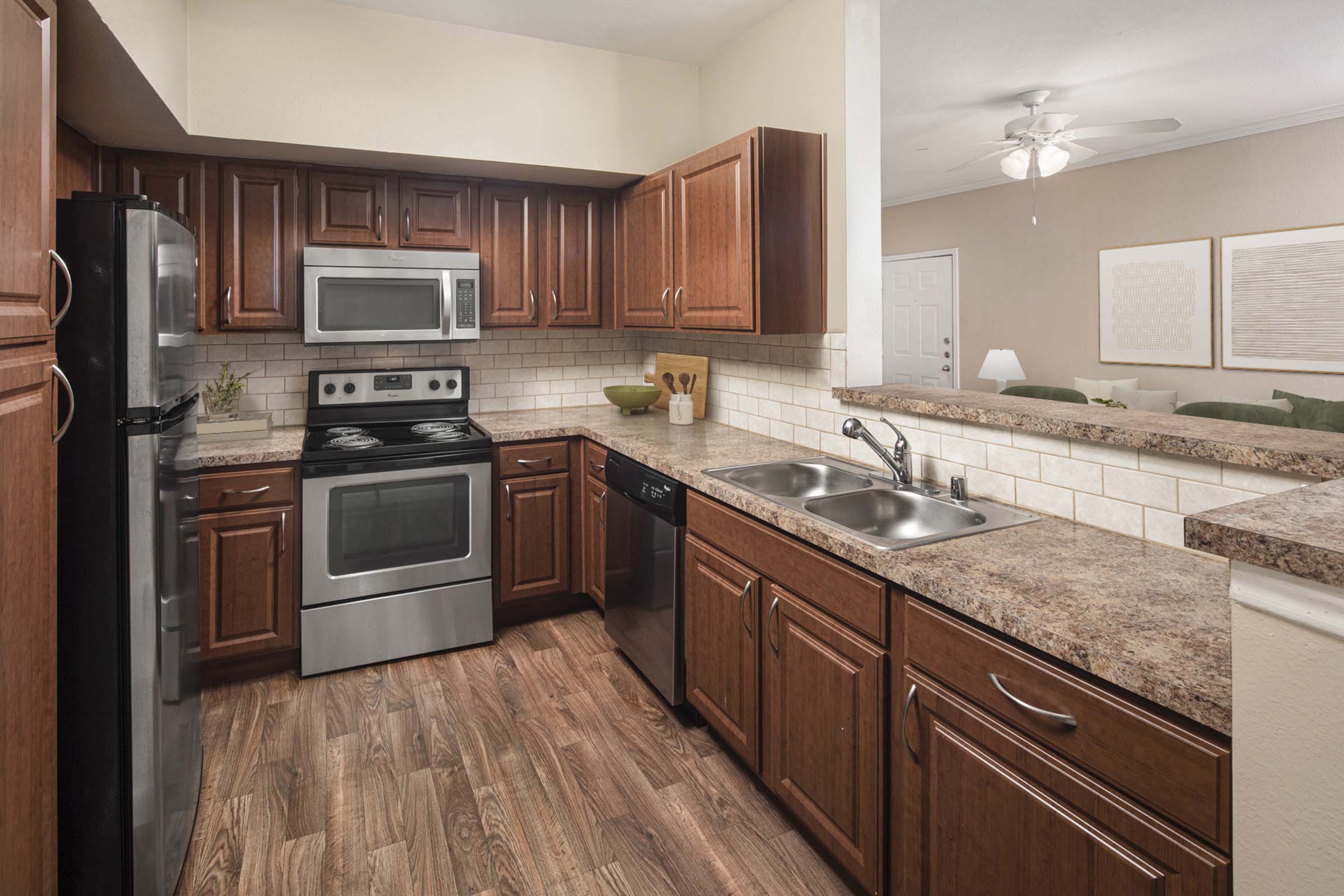 Camden Buckingham apartment photo