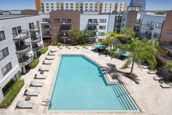 Apartments for Rent in Orlando FL Camden Orange Court