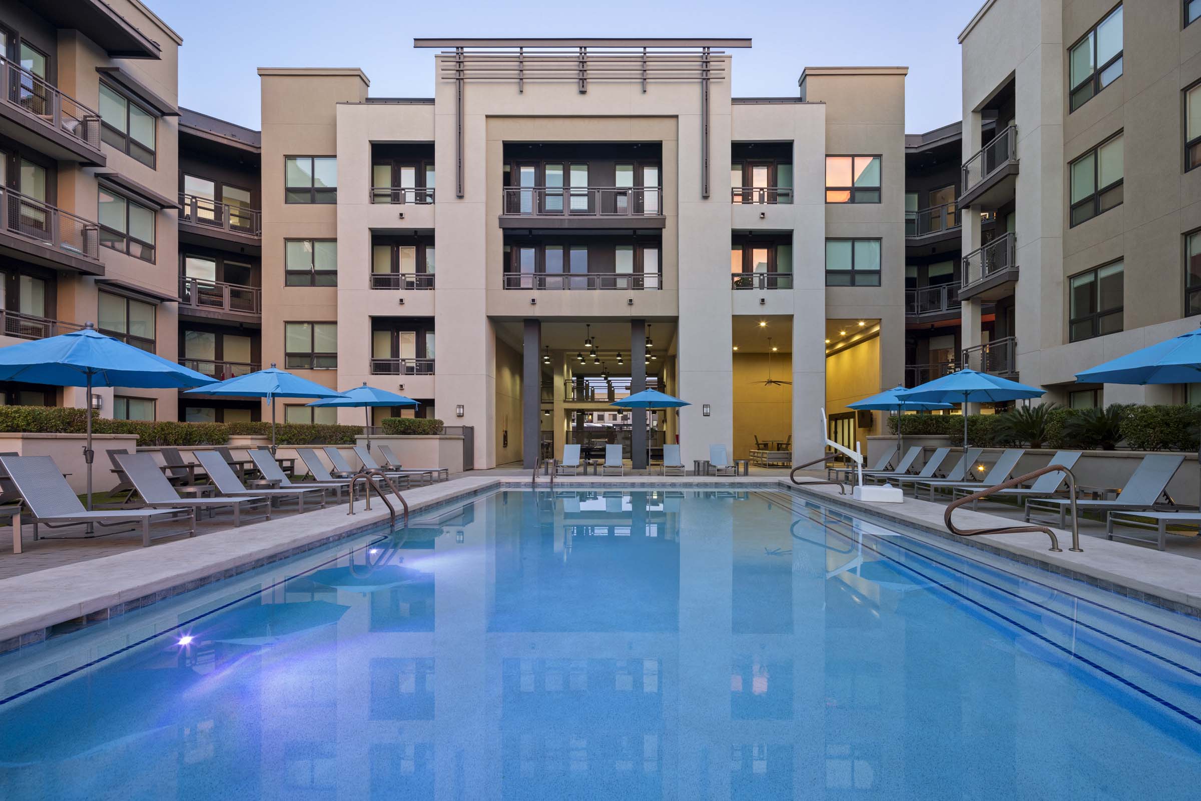 Apartments for Rent in Scottsdale, AZ - Camden Old Town Scottsdale
