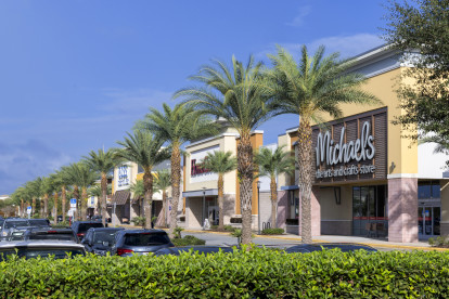 Neighborhood shopping plaza featuring Michaels near Camden Lee Vista apartments in Orlando, Florida.