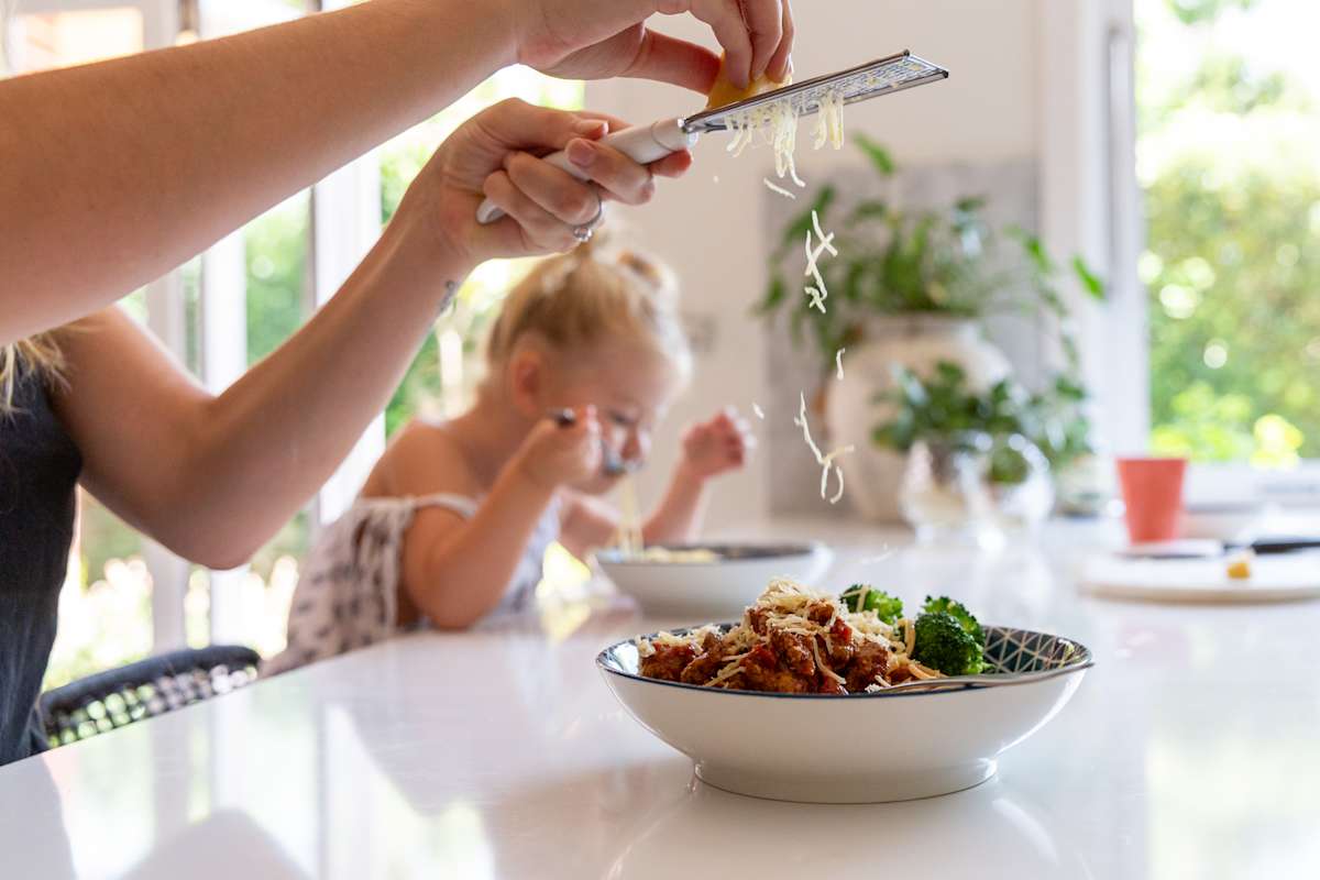 DLT 270219 DinnerlyPromo-11