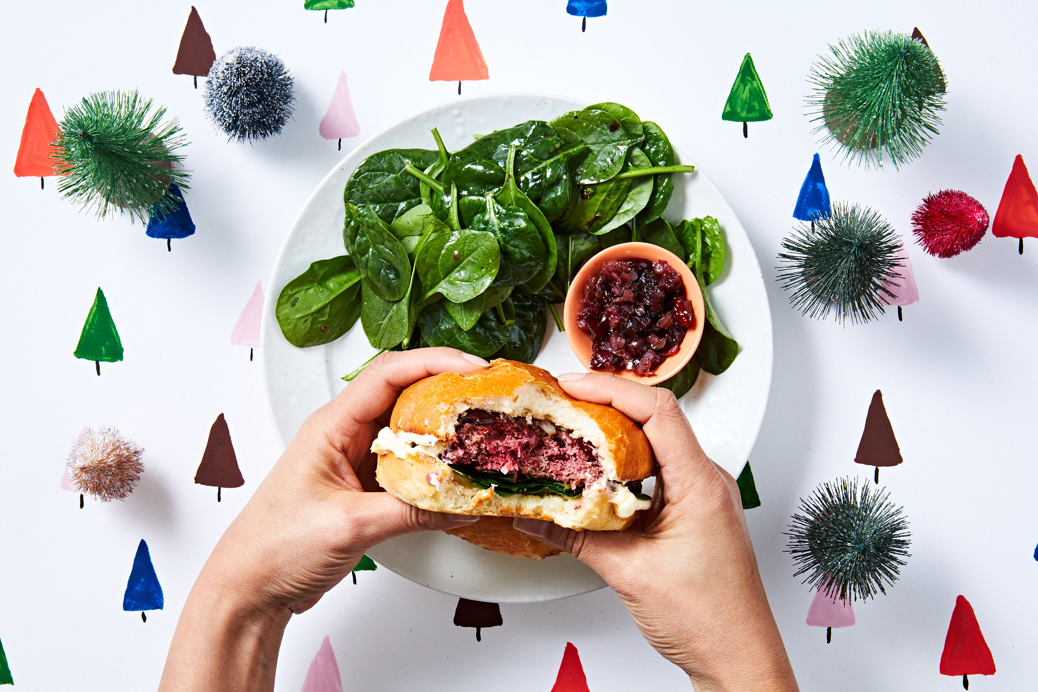 DID00619 SOCIAL ChristmasBeefBeetrootBurgers 09