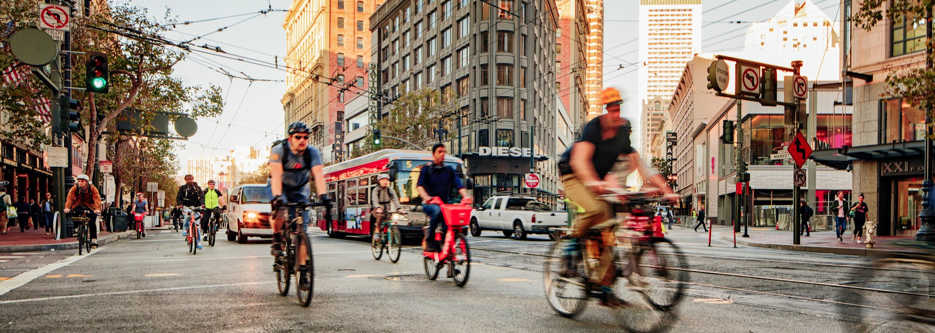 Rad, Auto, Öffis: Wer ist am schnellsten in der City?