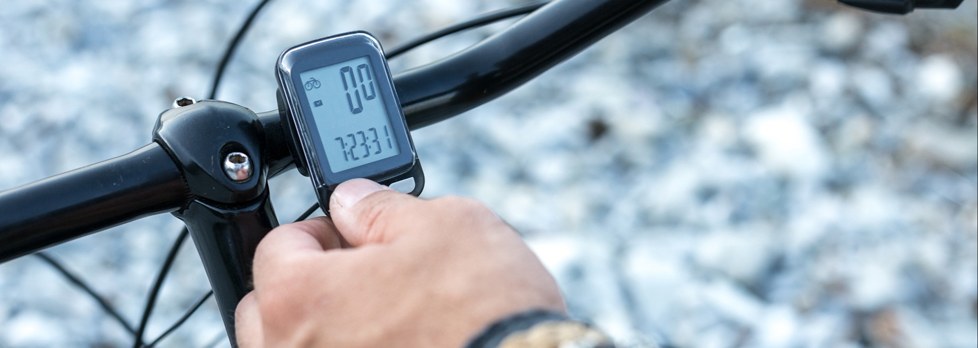 Fahrradcomputer anbringen