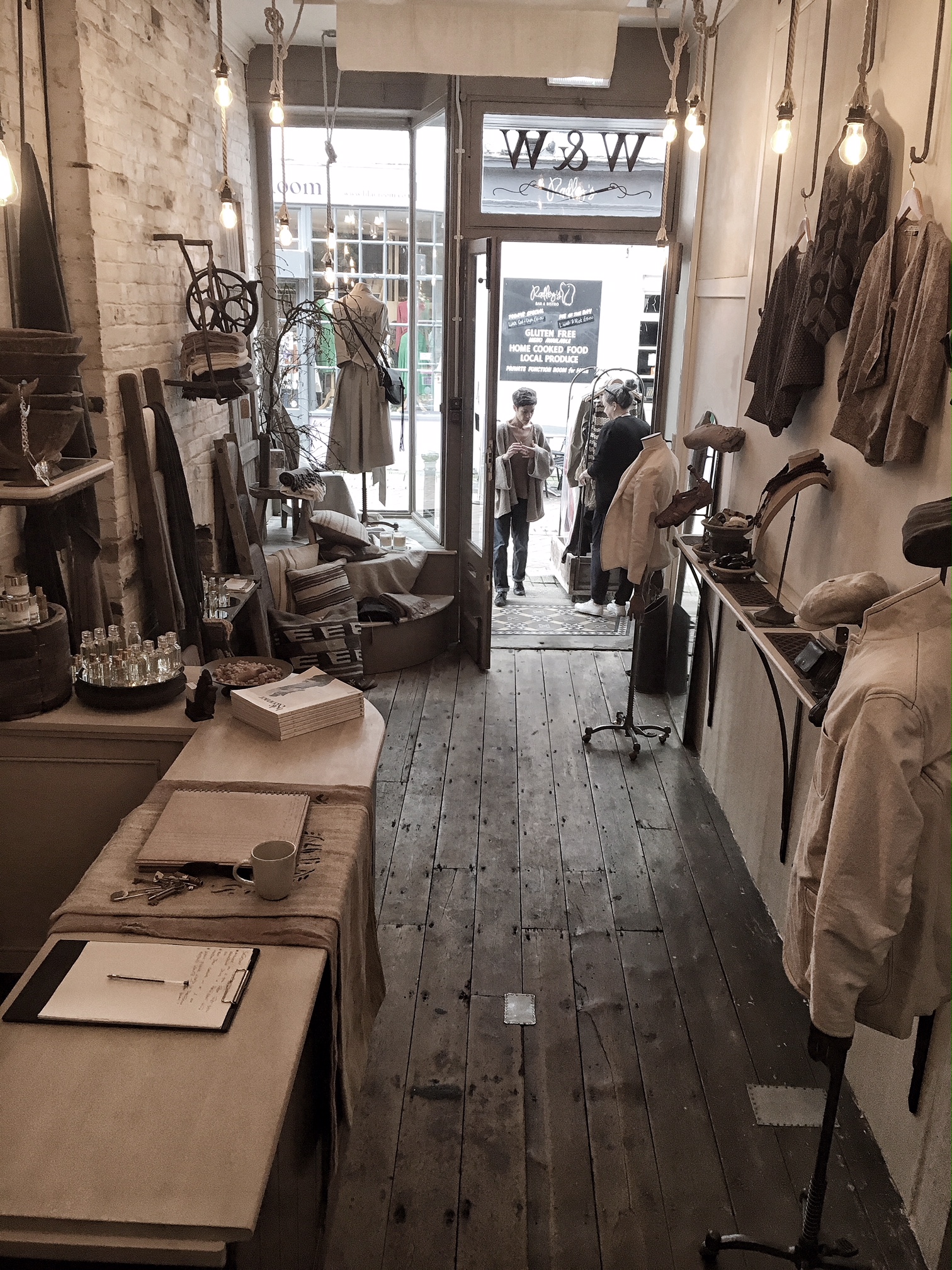 Warp & Weft, Hastings