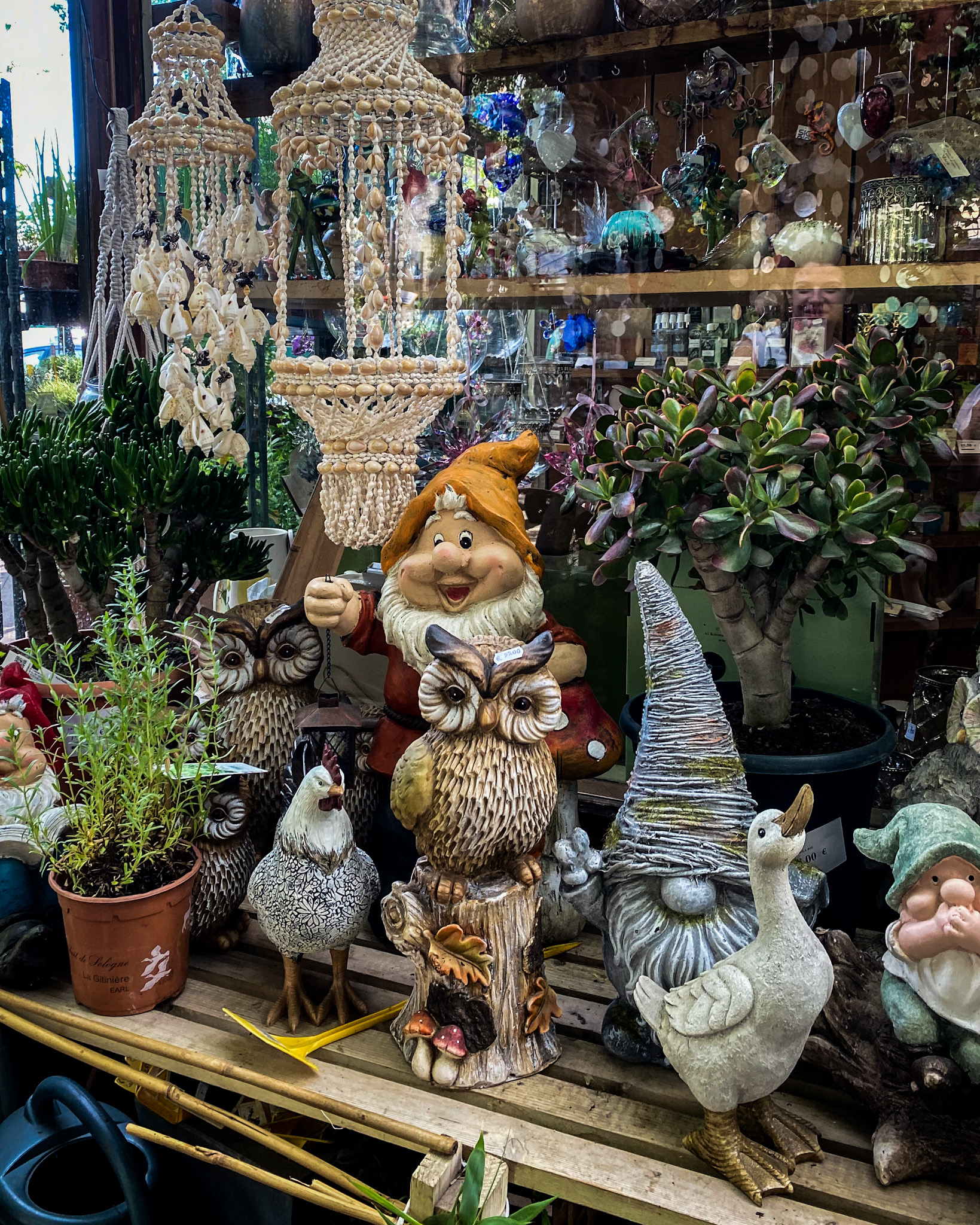 Marché aux Fleurs Reine-Elizabeth-II, Paris