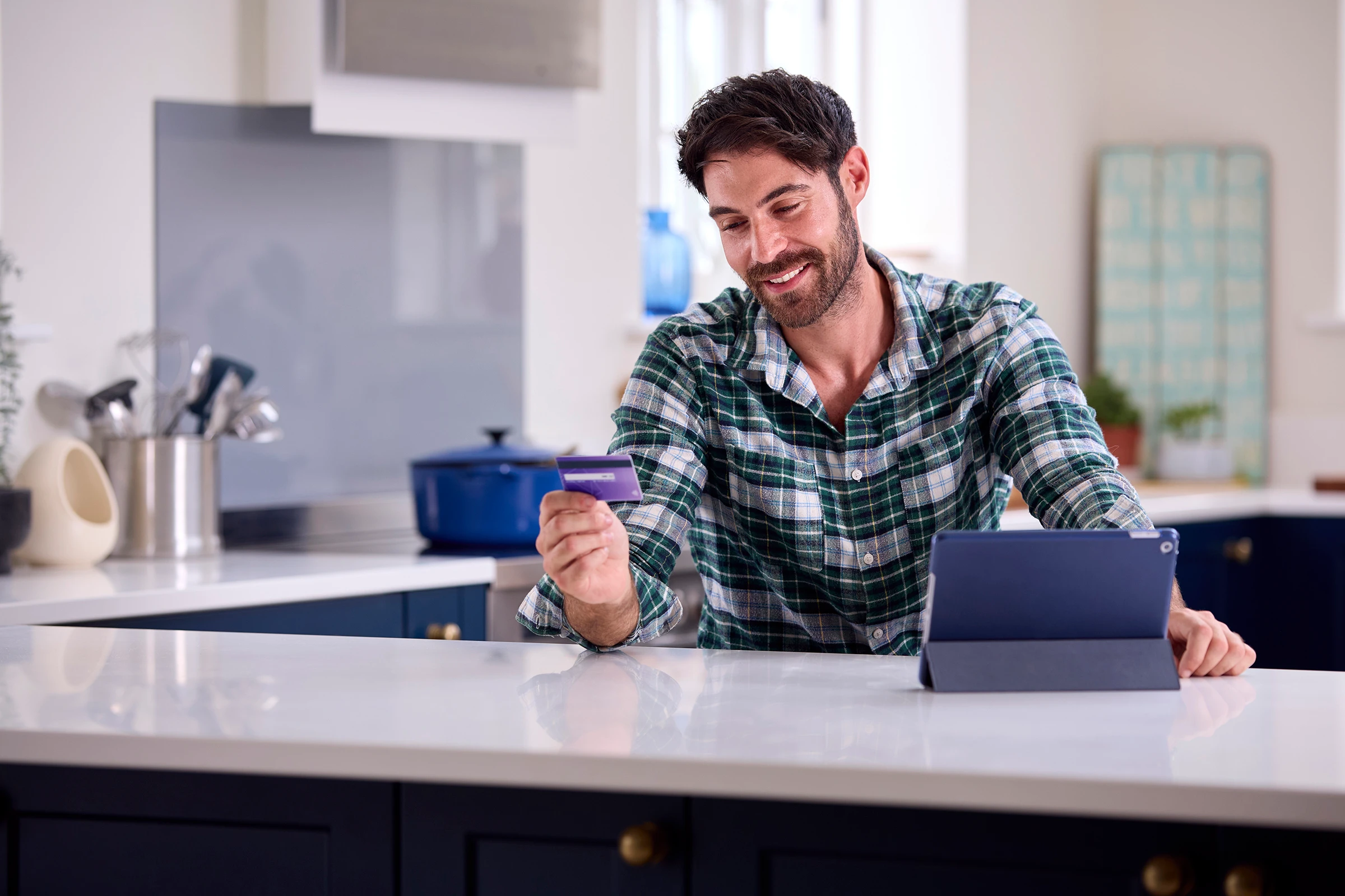 Reduce Late Utility Payments with Automatic Reminders and Recurring Autopay