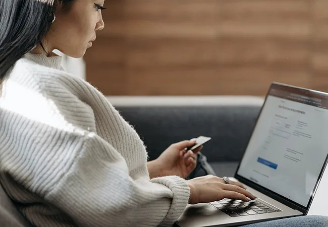 Connected Communications: Deliver Trusted Financial Communications Anywhere, Anytime