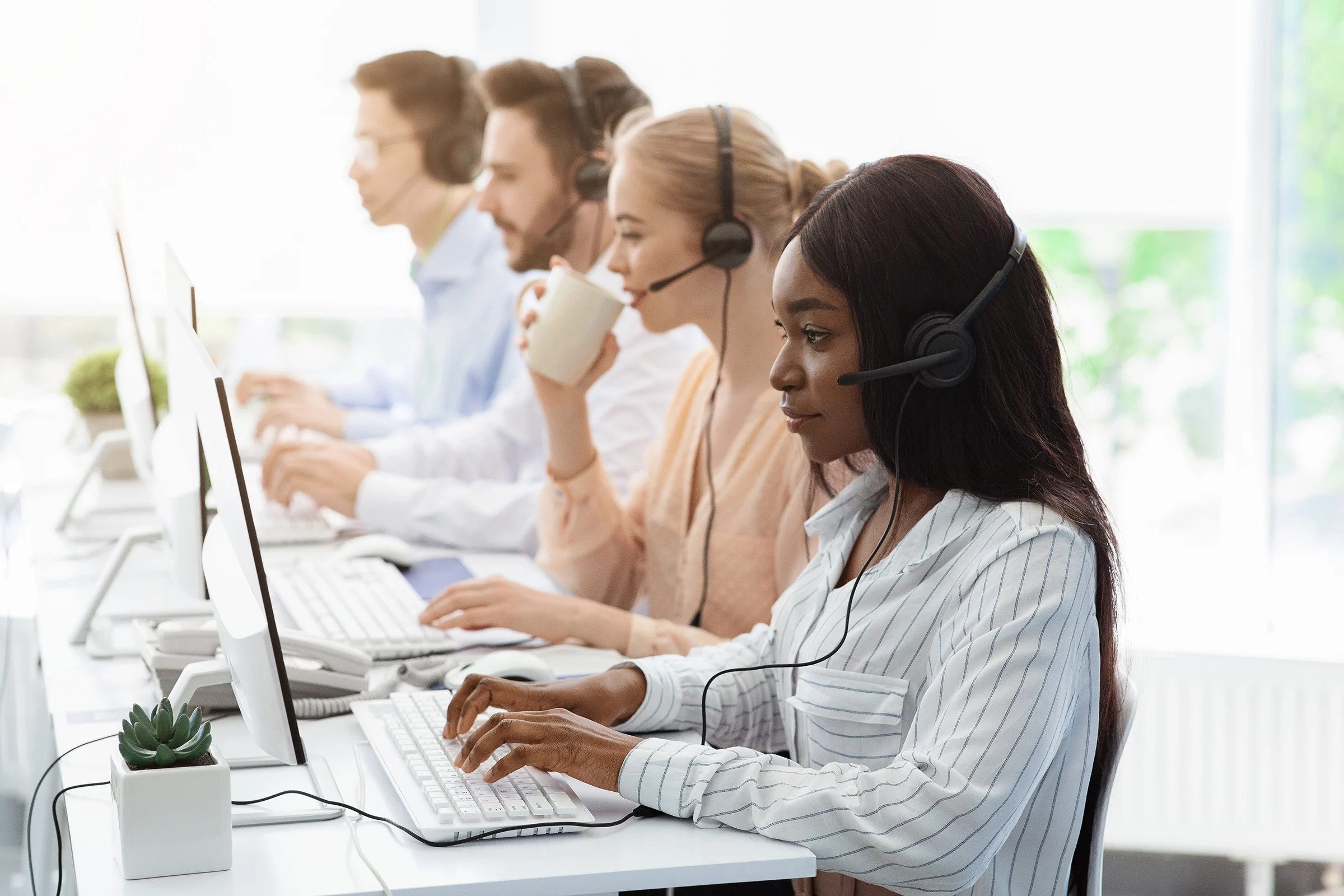 Leverage a Hosted Call Center Solution to Optimize Your Business