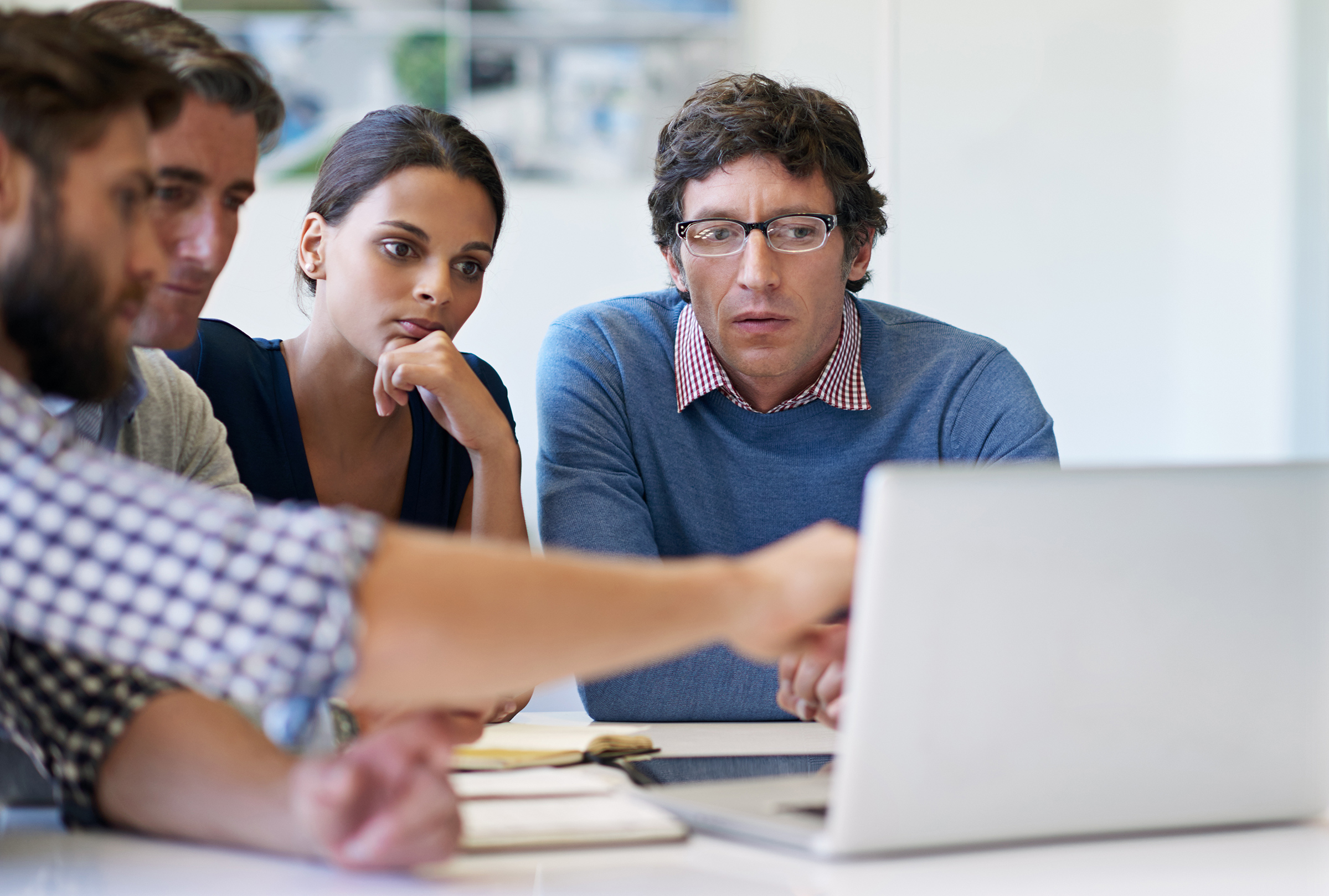 Csgi Crafting an Enterprise AI Strategy in CX: Experts Lend Their Perspectives