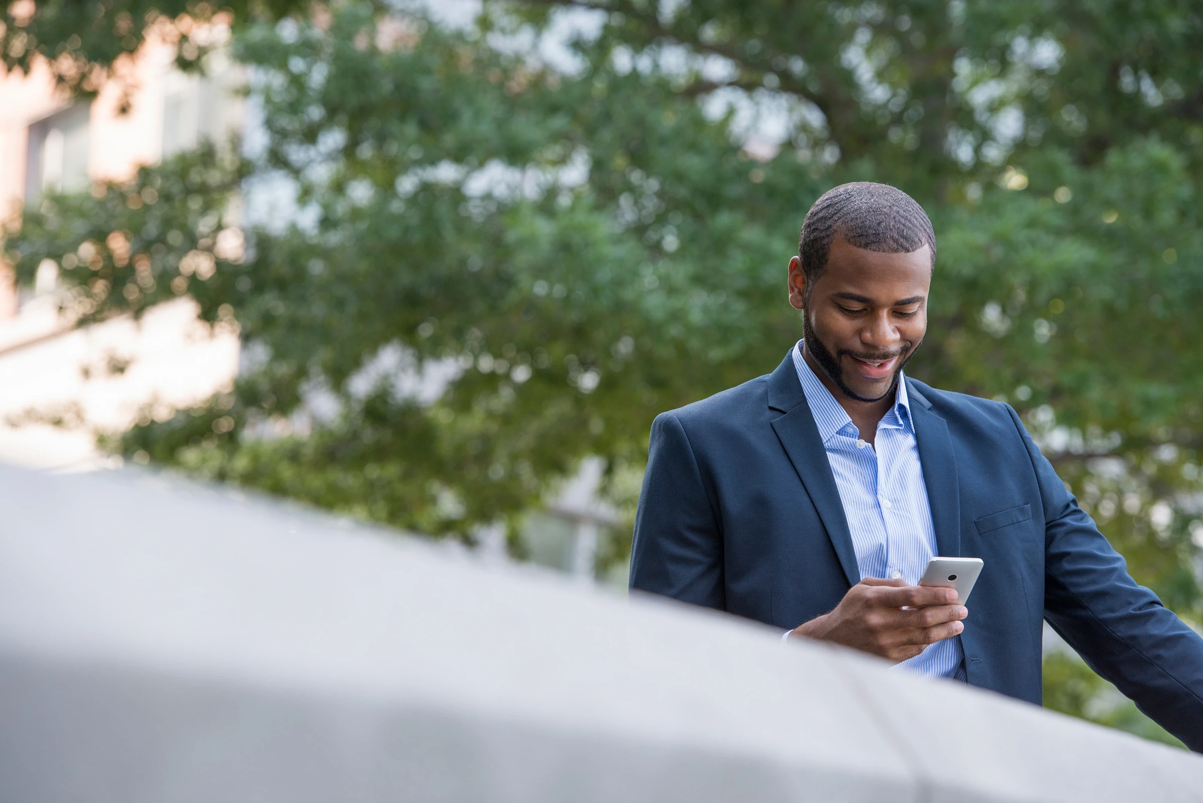 Reactive vs. Proactive Retention Strategies: Why Customer Retention Is Like Building a Relationship