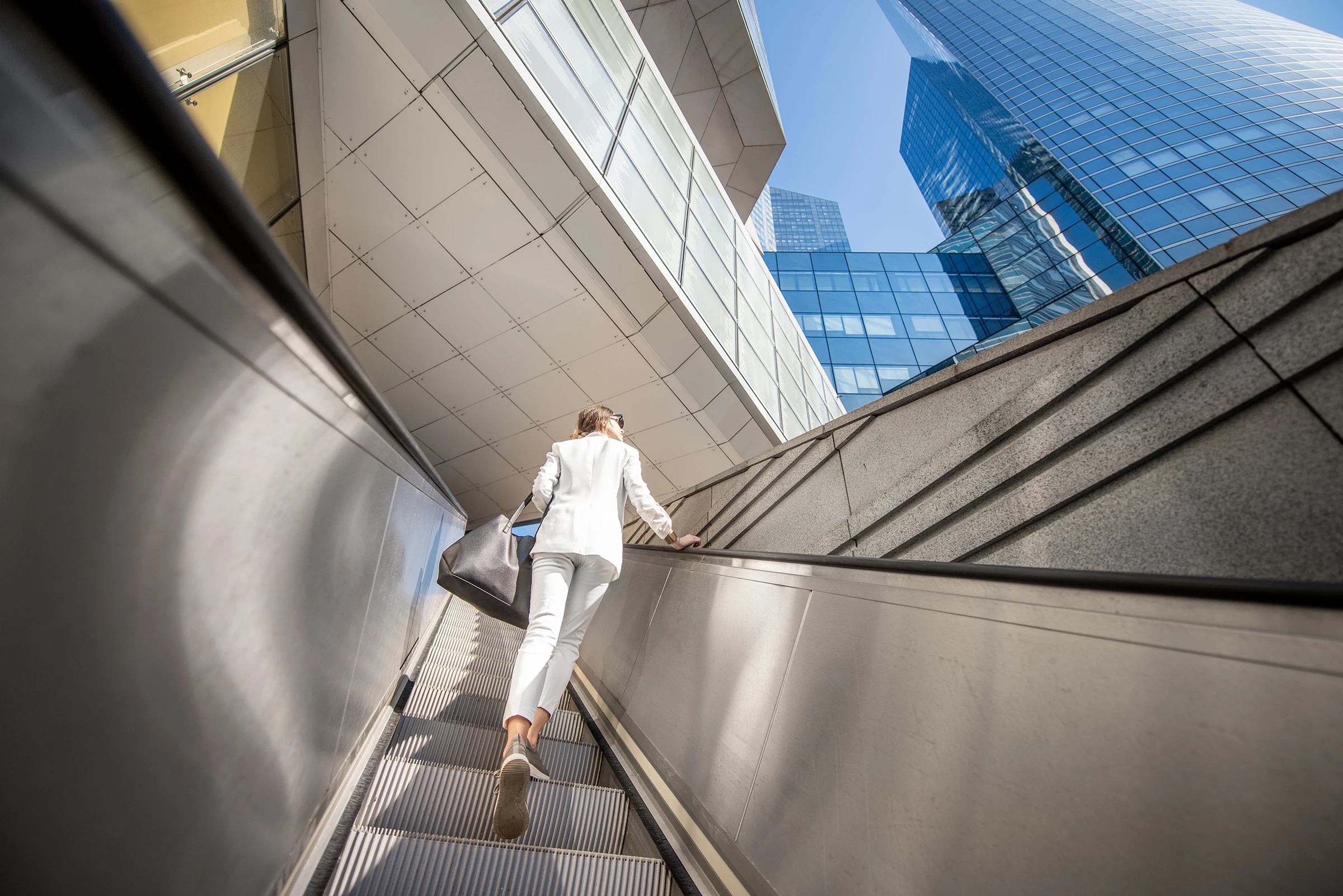 How Modern B2B Billing Helps Telcos Win the Enterprise Race