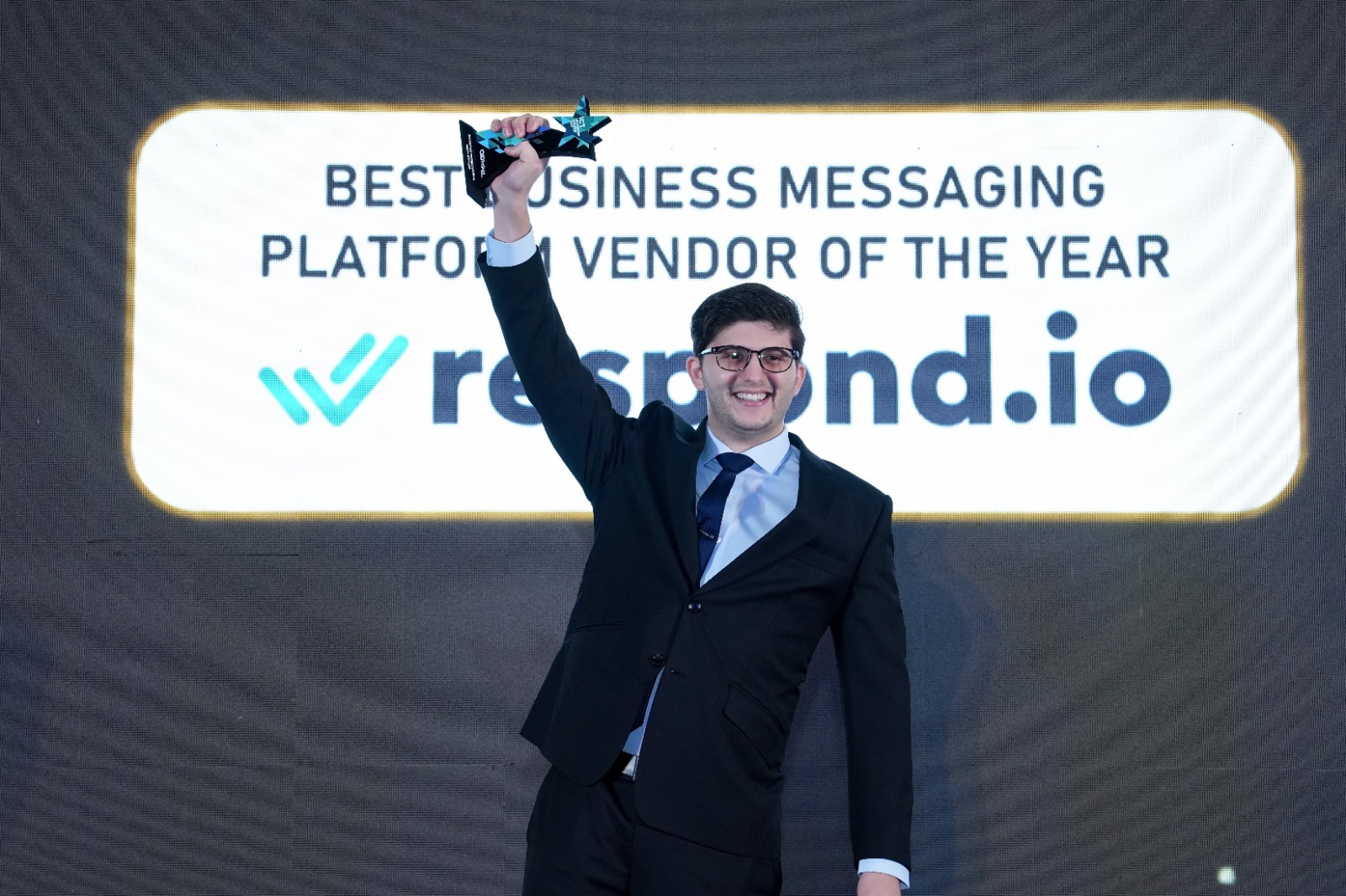 Respond.io CEO, Gerardo Salandra, accepts the ICT Leadership award for Best Business Messaging Platform Vendor.